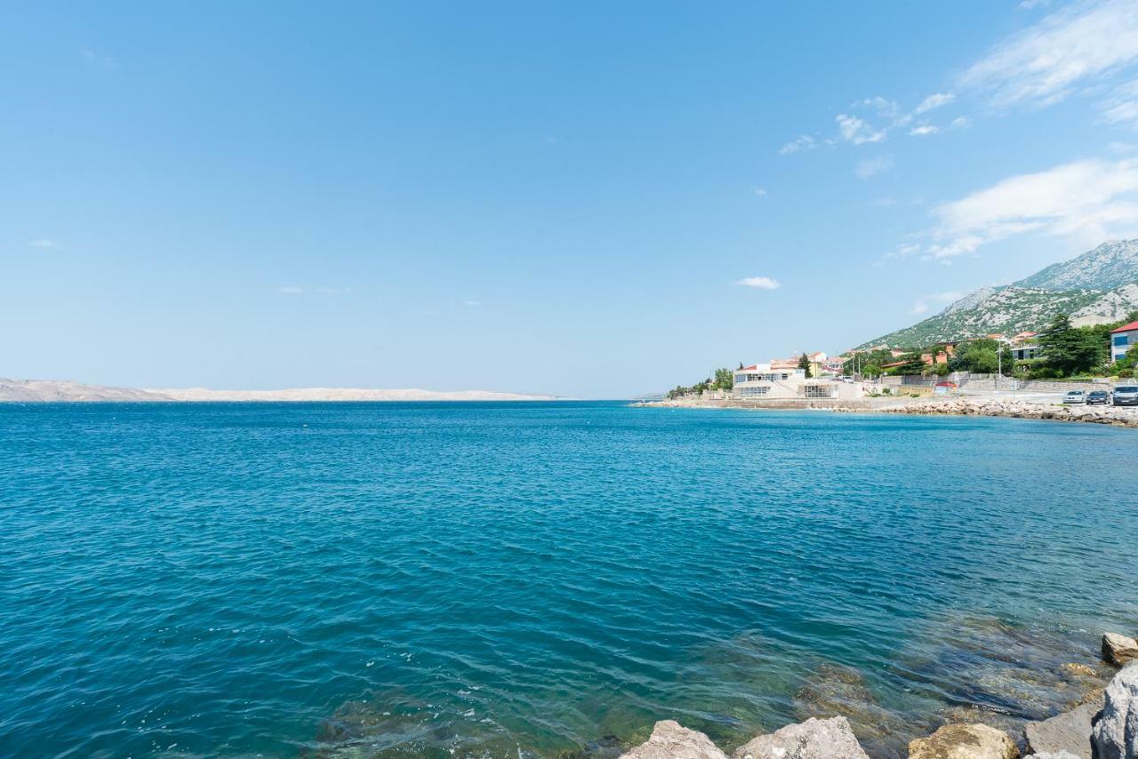 Apartmenthaus Hana Karlobag Esterno foto