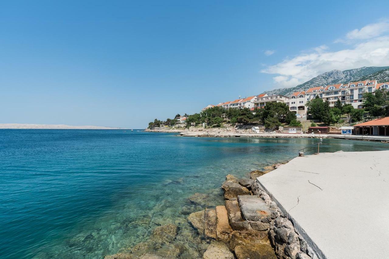 Apartmenthaus Hana Karlobag Esterno foto